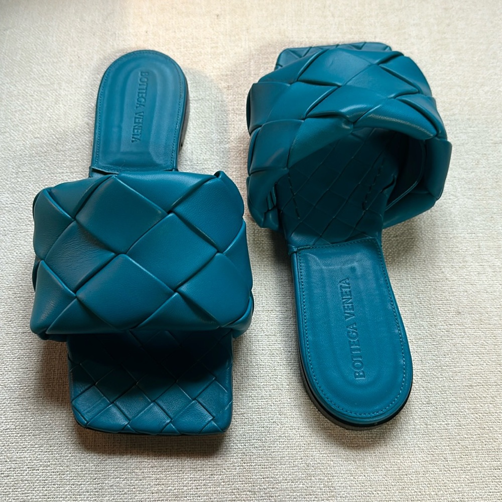 Bottega Veneta interaccio slides. Size 38. Turquoise.